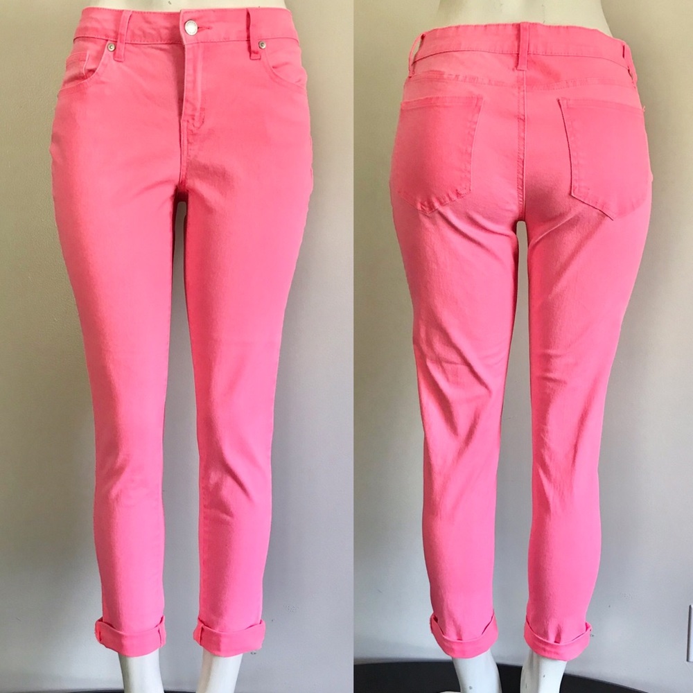 Crown & Ivy Women’s Pink Coral Cropped Jeans